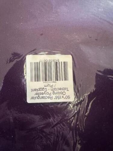 DESCRIPTION (5) 155" X 90" MAROON TABLE CLOTHS THIS LOT IS: SOLD BY THE PIECE LOCATION FLOOR 6 QTY 4
