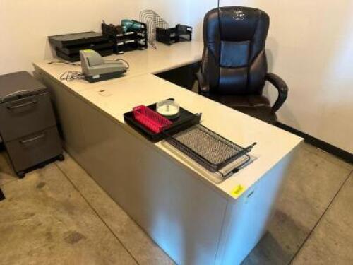 DESCRIPTION 60" COMPOSITE DESK W/ RIGHT RETURN ADDITIONAL INFORMATION CHAIR INCLUDED LOCATION OFFICE QTY 1