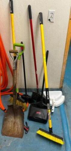 DESCRIPTION: ASSORTED CLEANING SUPPLIES AS SHOWN LOCATION: KITCHEN QTY: 1