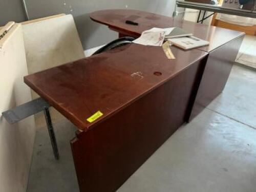 DESCRIPTION 60" CHERRY LAMINATE DESK W/ LEFT RETURN LOCATION SECOND BUILDING QTY 1