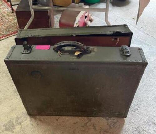 VINTAGE OSHKOSH AVIATION SUITCASE