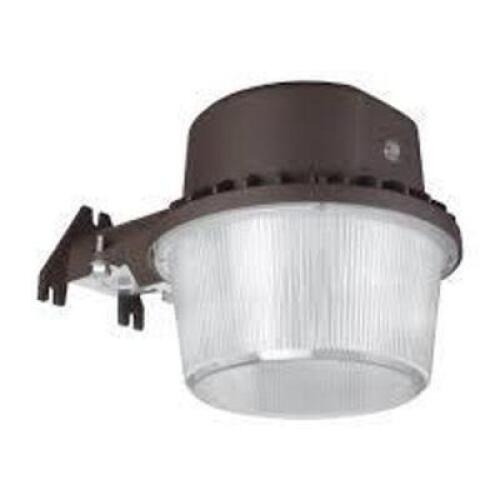 DESCRIPTION: (2) LED BARN LIGHT BRAND/MODEL: TORCHSTAR INFORMATION: DUSK TO DAWN FLOODLIGHT SIZE: 40W RETAIL$: $58.99 EA QTY: 2