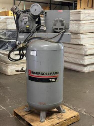 T30 / 80 GAL. VERTICAL AIR COMPRESSOR