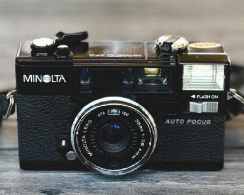 HI MATIC AF2 35MM FILM CAMERA