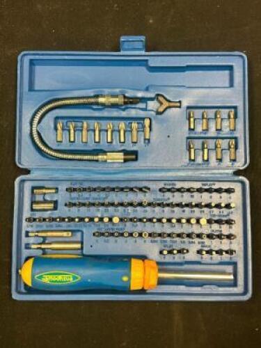 RATCHETING SCREWDRIVER SET WITH HARD SHELL CASE