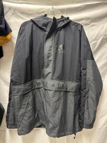 VINTAGE NIKE WINDBREAKER