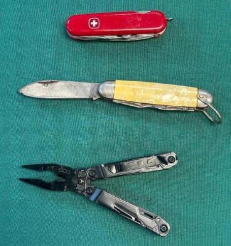 (3) - PC. VINTAGE PEAR HANDLE POCKET KNIFE AND MULTI TOOL SET