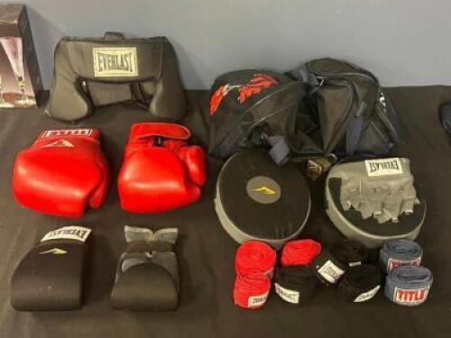 FULL BOXING AND KICK BOXING TRAINING SET