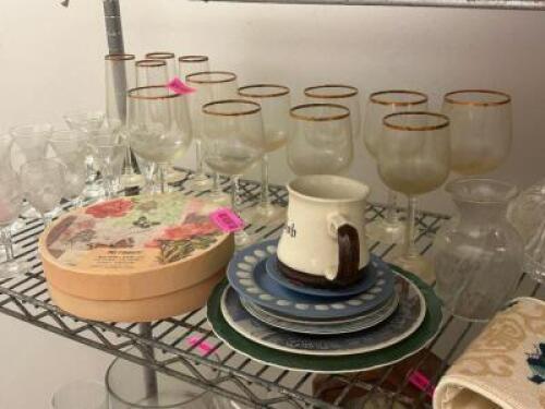 LARGE ASSORTMENT OF GLASSWARE AND APPETIZER PLATES