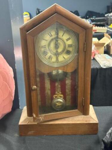 ANTIQUE SHELF CLOCK