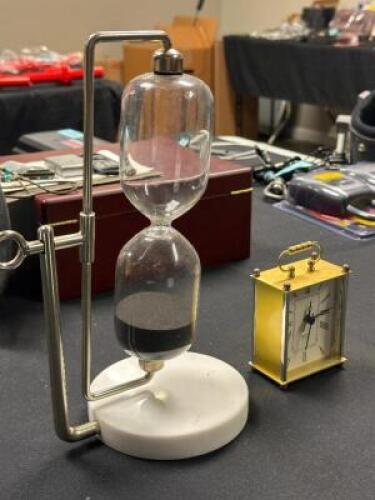 VINTAGE DESK CLOCK AND HOUR GLASS