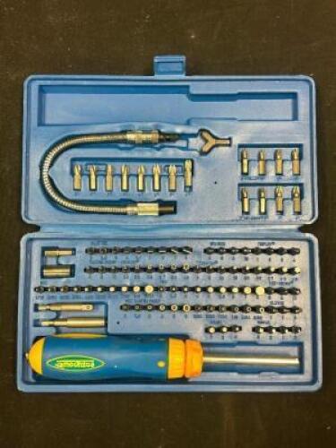 RATCHETING SCREWDRIVER SET WITH HARD SHELL CASE