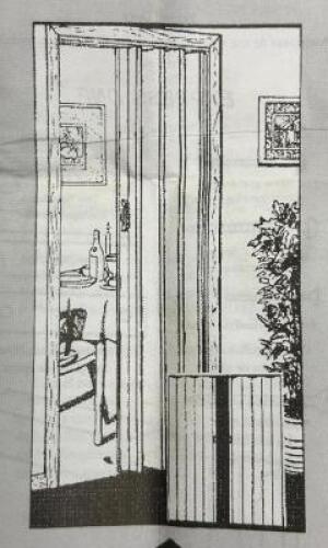 FOLDING DOOR
