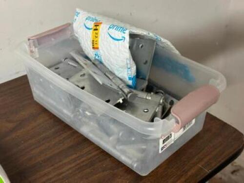 LARGE GROUP OF ASSORTED DOOR HARDWARE