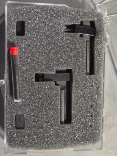 DESCRIPTION: (1) SUPER WEE V-BLOCK SET BRAND MODEL SPI Z1000 SIZE: 9/32" MAX 90 DEG RETAIL$: $238.22 QTY: 1