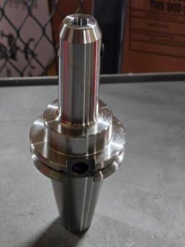 DESCRIPTION: (1) CAT 40 END MILL HOLDER BRAND MODEL ACCUPRO 775016 SIZE: 3/8" HOLE DIA RETAIL$: $68.69 QTY: 1