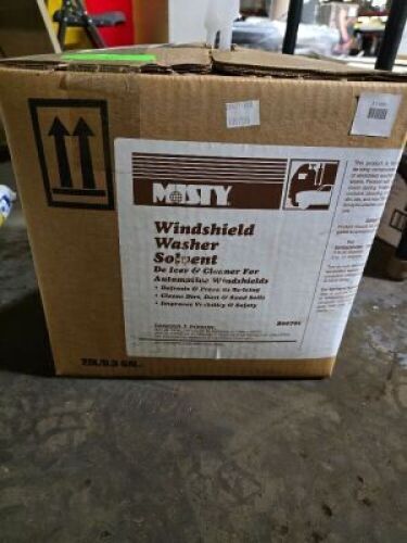 DESCRIPTION: (1) WINDSHEILD WASHER SOLVENT DEICER CLEANER BRAND/MODEL: MISTY B00795 SIZE: 5 GAL QTY: 1