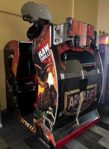 RAW THRILLS JURASSIC PARK ARCADE MACHINE.