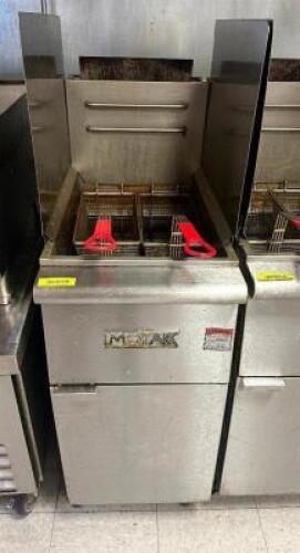 DESCRIPTION MOTAK 40 LB. GAS DEEP FRYER. BRAND / MODEL: MOTAK MGF4-N-C ADDITIONAL INFORMATION W/ (2) BASKET LOCATION KITCHEN QTY 1