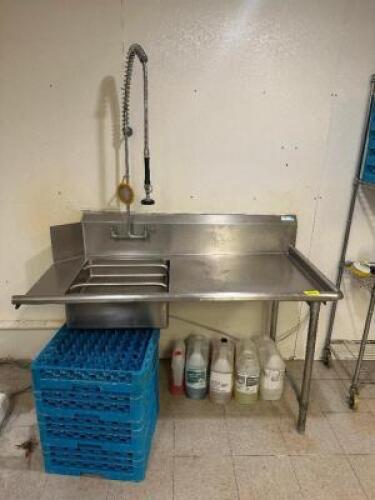 DESCRIPTION 60" RIGHT SIDE STAINLESS SOIL TABLE W/ SPRAY SINK. BRAND / MODEL: BK RESOURCES SIZE 60" LOCATION KITCHEN QTY 1