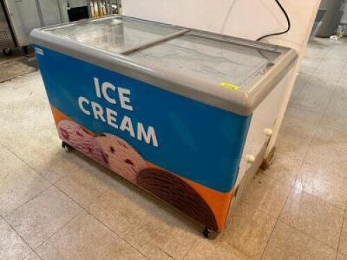 DESCRIPTION EXCELLENCE 60" MERCHANDISER CHEST FREEZER. BRAND / MODEL: HL-14HC ADDITIONAL INFORMATION 115 VOLT, 1 PHASE. ON AND WORKING LOCATION KITCHE