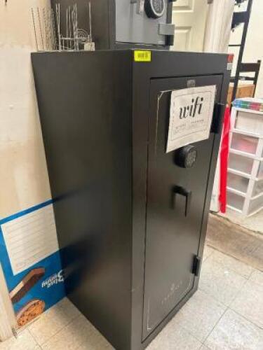 DESCRIPTION SPORTS AFIELD 30 GUN SAFE W/ DIGITAL COMBO. BRAND / MODEL: SPORTS AFIELD ADDITIONAL INFORMATION W/ COMBINATION. LOCATION KITCHEN QTY 1
