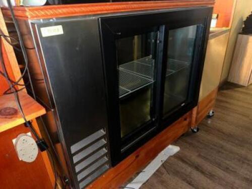 DESCRIPTION BEVERAGE AIR 48" PASS THRU BACK BACK COOLER W/ SLIDING GLASS DOORS BRAND / MODEL: BEVERAGE AIR ADDITIONAL INFORMATION 115 VOLT, 1 PHASE. O