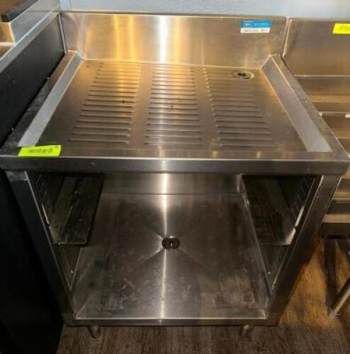 DESCRIPTION 24" X 21" STAINLESS UNDERBAR GLASS RACK BRAND / MODEL: BK RESOURCES UB4-21-GC240 ADDITIONAL INFORMATION RETAILS NEW FOR $670 LOCATION BAR