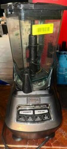DESCRIPTION NINJA 1500 WATT BLENDER W/ BASE AND JIG BRAND / MODEL: NINJA LOCATION BAR QTY 1