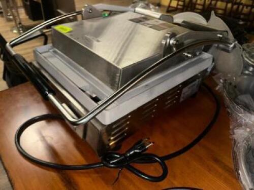 DESCRIPTION STAR HEAVY DUTY PANINI GRILL " NEW : BRAND / MODEL: STAR MFG PST14E ADDITIONAL INFORMATION RETAILS FOR $3900 LOCATION MAIN SEATING QTY 1