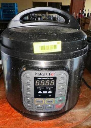 DESCRIPTION INSTANT POT HOUSE HOLD RICE COOKER. BRAND / MODEL: INSTANT POT LOCATION BAR QTY 1