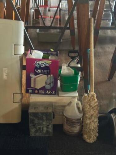 DESCRIPTION: ASSORTED HARDWARE LOCATION: TABLES THIS LOT IS: ONE MONEY QTY: 1