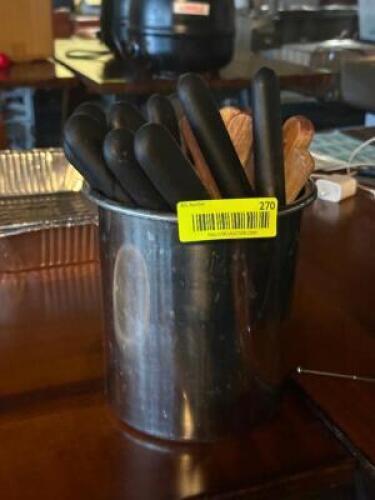 DESCRIPTION: ASSORTED STEAK KNIVES LOCATION: TABLES THIS LOT IS: ONE MONEY QTY: 1