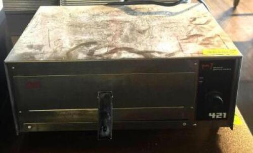 DESCRIPTION: PIZZA OVEN BRAND / MODEL: WISCO LOCATION: TABLES THIS LOT IS: ONE MONEY QTY: 1