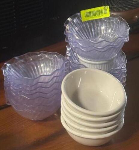 DESCRIPTION: ASSORTED ICE CREAM CUPS LOCATION: TABLES THIS LOT IS: ONE MONEY QTY: 1