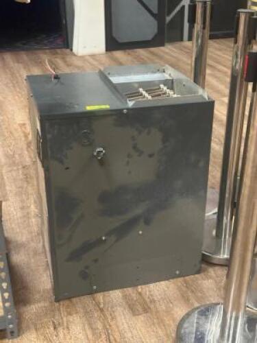 DESCRIPTION: COMMERCIAL HEATER LOCATION: TABLES THIS LOT IS: ONE MONEY QTY: 1