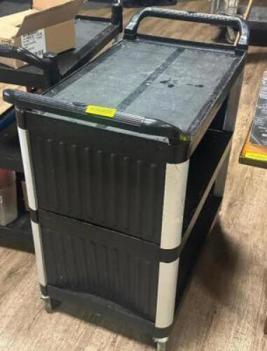 DESCRIPTION: ROLLING CART LOCATION: TABLES THIS LOT IS: ONE MONEY QTY: 1
