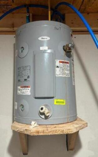 DESCRIPTION: 12 GAL. WATER HEATER BRAND / MODEL: CRAFTMASTER WATER HEATER COMPANY LOCATION: UTILITY CLOSET THIS LOT IS: ONE MONEY QTY: 1