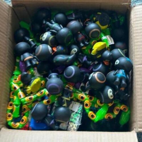 DESCRIPTION: ASSORTED TOYS LOCATION: REWARDS COUNTER THIS LOT IS: ONE MONEY QTY: 1