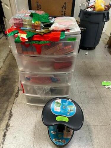 DESCRIPTION PLASTIC DRAWER ORGANIZER W/ MISC. GAME PRIZES. LOCATION KITCHEN QTY 1