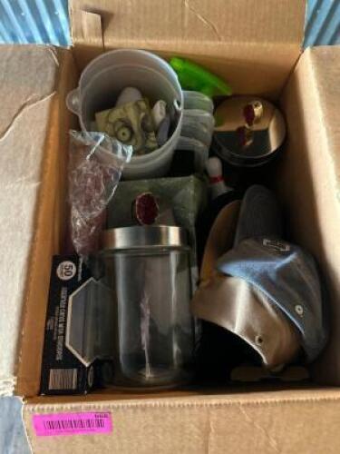 DESCRIPTION (1) BOX OF MISC . ADDITIONAL INFORMATION HATS, GLASS CONTAINERS, ETC THIS LOT IS: ONE MONEY LOCATION BAR QTY 1