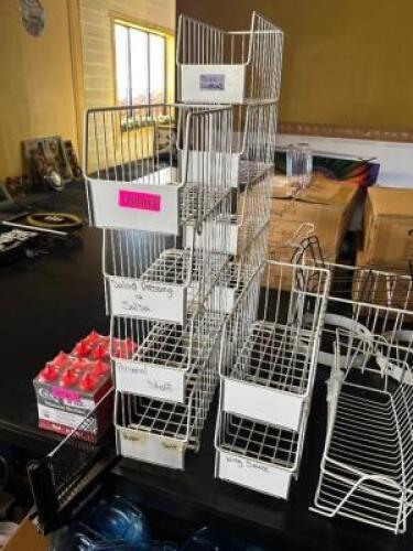 DESCRIPTION (1) LOT OF WIRE BIN ORGANIZERS. THIS LOT IS: ONE MONEY LOCATION MAIN SEATING QTY 1