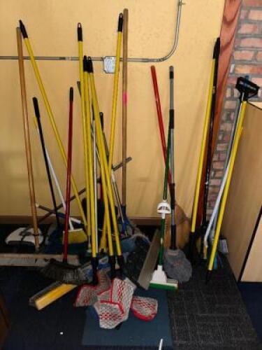 DESCRIPTION (1) LARGE LOT OF LONG HANDLE CLEANING TOOLS. ADDITIONAL INFORMATION BROOMS, MOPS, ETC.. THIS LOT IS: ONE MONEY LOCATION MAIN SEATING QTY 1
