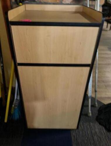 DESCRIPTION LAMINATE WOOD TRASH CAN ENCLOSURE W/ TRAY RETURN TOP LOCATION MAIN SEATING QTY 1