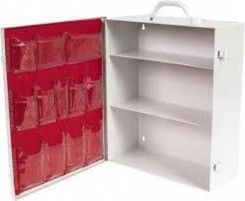DESCRIPTION: (1) FIRST AID WALL MOUNTED KIT, JUST CASE BRAND/MODEL: FIRST AID ONLY #45908332 INFORMATION: JUST THE HOUSING, NO FIRST AID PRODUCTS SIZE
