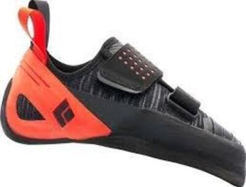 DESCRIPTION: (2) PAIRS OF SHOES BRAND/MODEL: BLACK DIAMOND INFORMATION: BLACK AND RED, LOW VOLUME, ZONE LV SIZE: U S- 9 RETAIL$: $97.99 EA QTY: 2