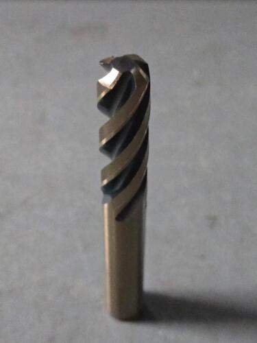 DESCRIPTION: (1) JOBBER DRILL BIT BRAND MODEL MADE IN USA 22040 QTY: 1