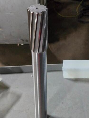 DESCRIPTION: (1) HSS CHUCKING REAMER BRAND MODEL WESTWARD 11V415 SIZE: 1.5000" dia 1-1/2" sd RETAIL$: $219.20 QTY: 1
