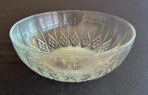 (5) 7.5" GLASS BOWLS