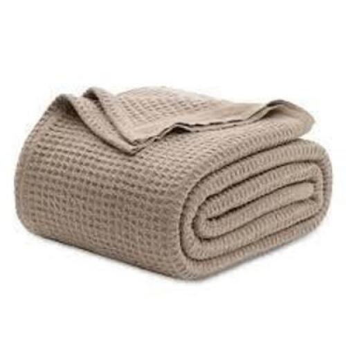 DESCRIPTION: (1) BLANKETBRAND/MODEL: BEDSUREINFORMATION: TANSIZE: TWIN, 66" X 90"RETAIL$: $52.99 EAQTY: 1